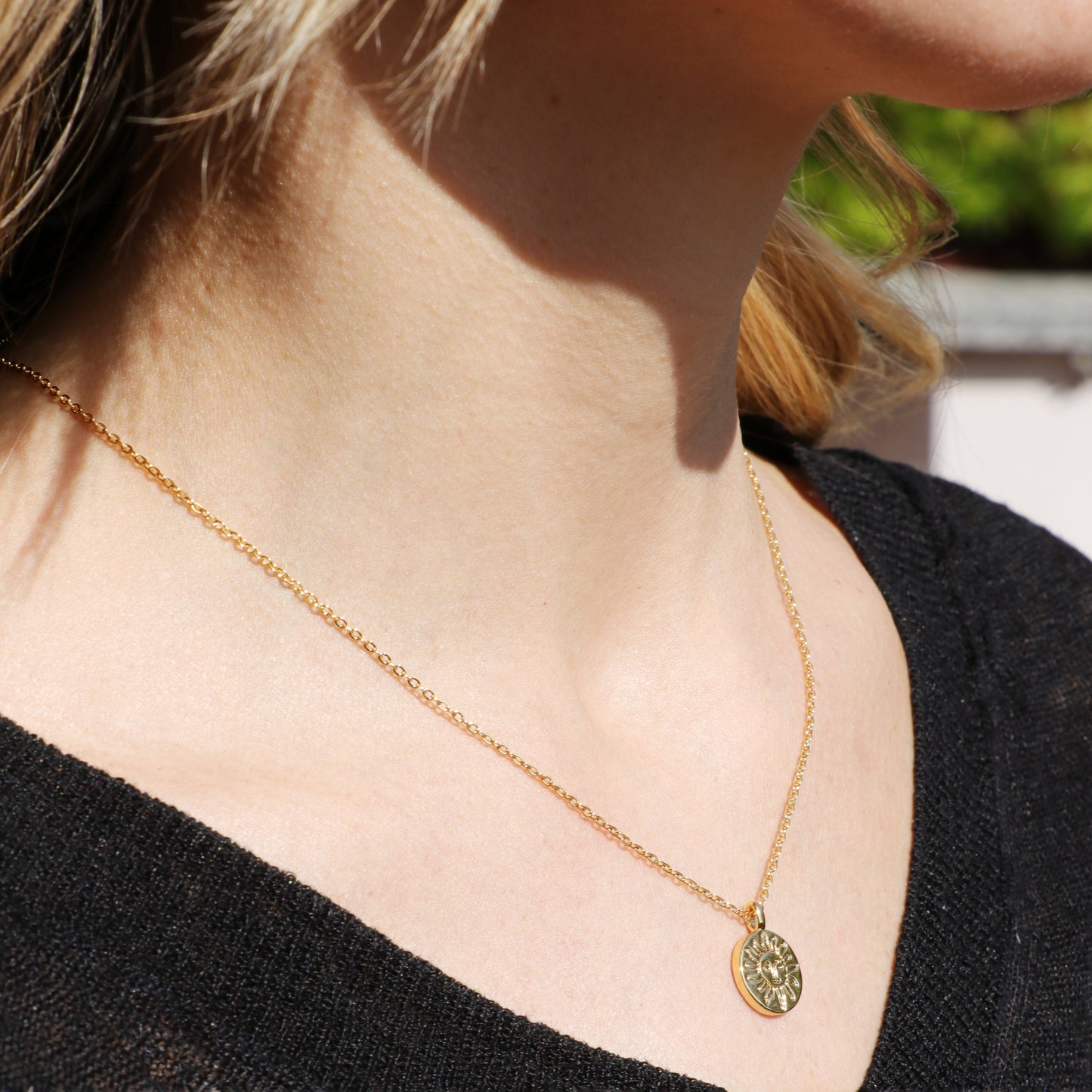 Sole Medallion Collana