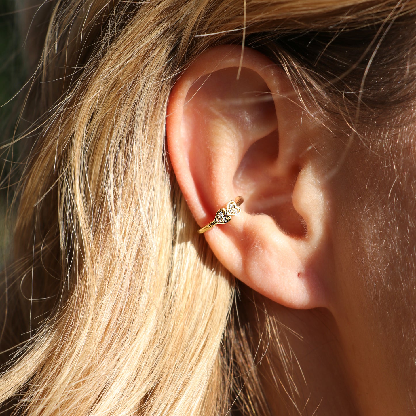 Heart Embrace Ear Cuff(single)